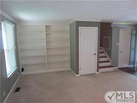 4th image of 3013 Goodwin Dr