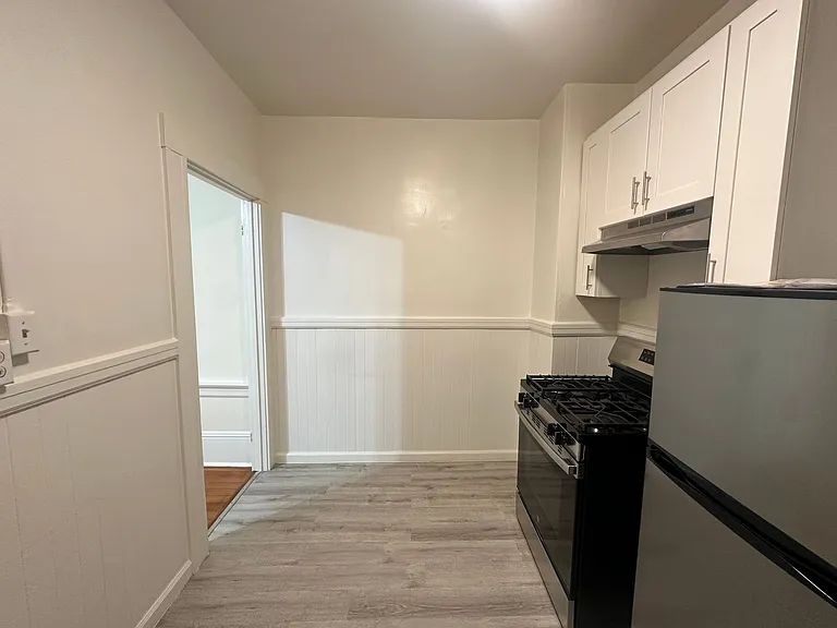 1270 Pine St — Photo 7
