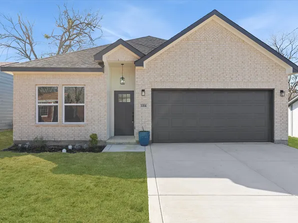 1004 E Hickory St, Kaufman, TX 75142