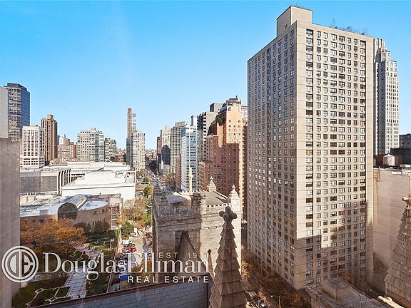 4th image of 2 Columbus Ave APT 18B
