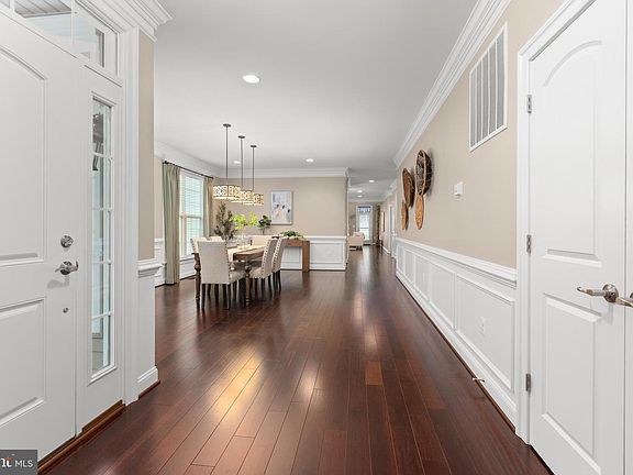 3rd image of 10006 Wofford Way