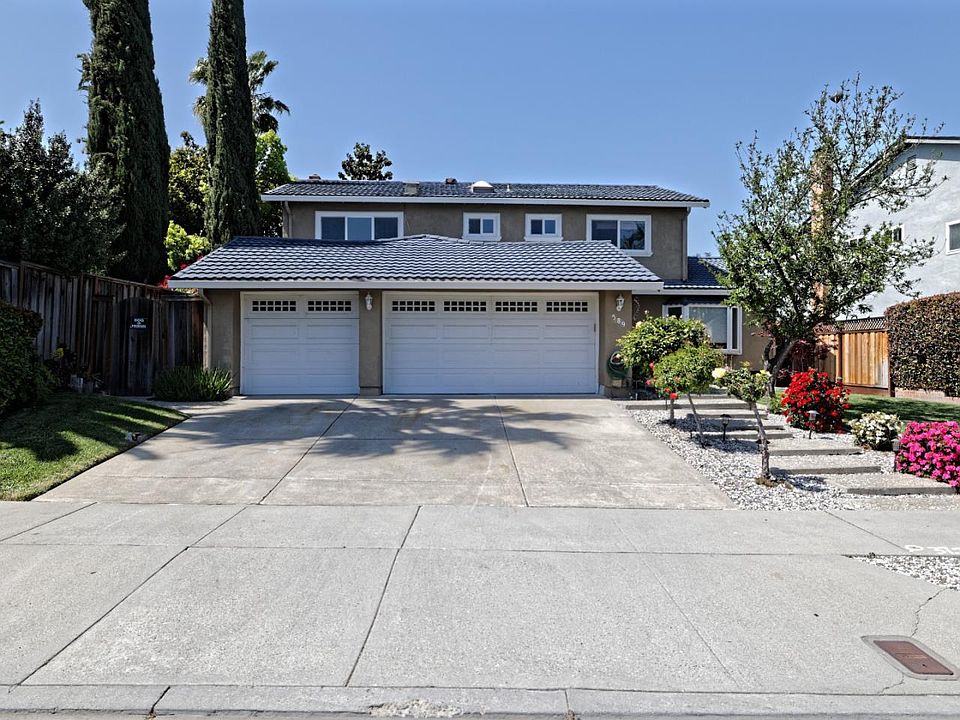 1st image of 589 Hyde Park Dr