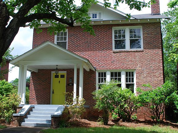 2nd image of 460 Parkview Dr