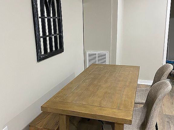 4th image of 430 Cotton Ave