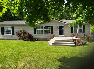 9415 Mascot Rd, Mascot, TN 37806