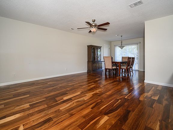 5th image of 468 Arricola Ave