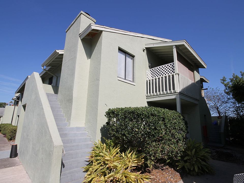 1st image of 5833 La Costa Dr #101