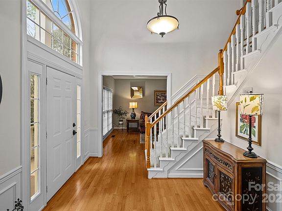 3rd image of 3820 Providence Plantation Ln