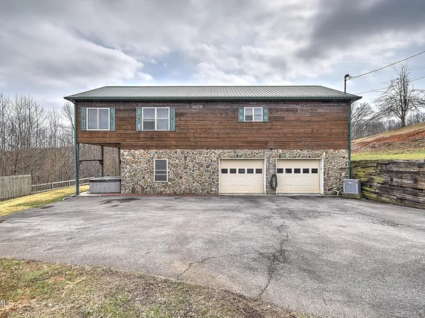 17516 Donegal Dr, Abingdon, VA 24210