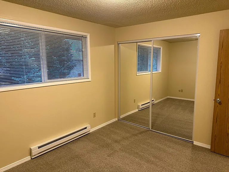 7946 SE Monroe St — Photo 21