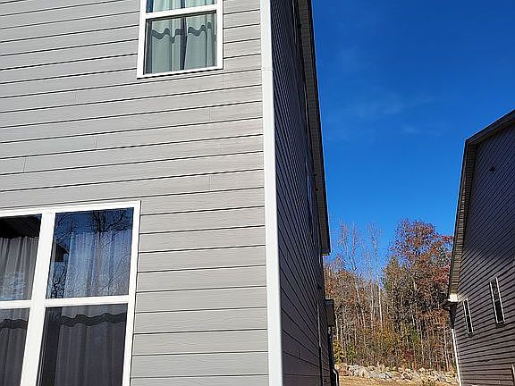 4th image of 802 Burch Creek Dr