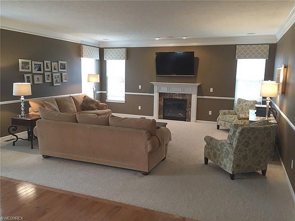 2nd image of 3430 Tuscany Cir