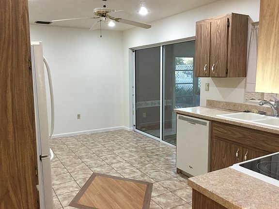 4th image of 2640 Blue Bonnet Dr