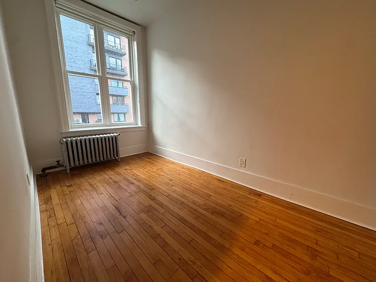 994 Willoughby Ave #2 — Photo 9