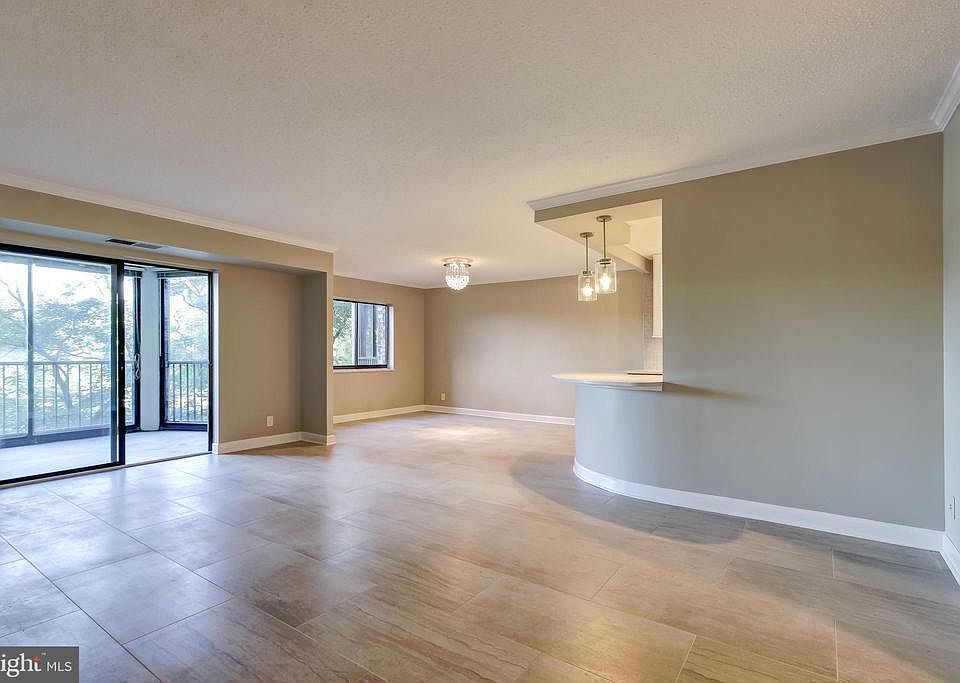 1st image of 5902 Mount Eagle Dr APT 305
