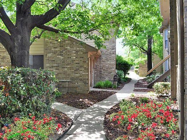 2nd image of 1500 S Ih 35 APT 609
