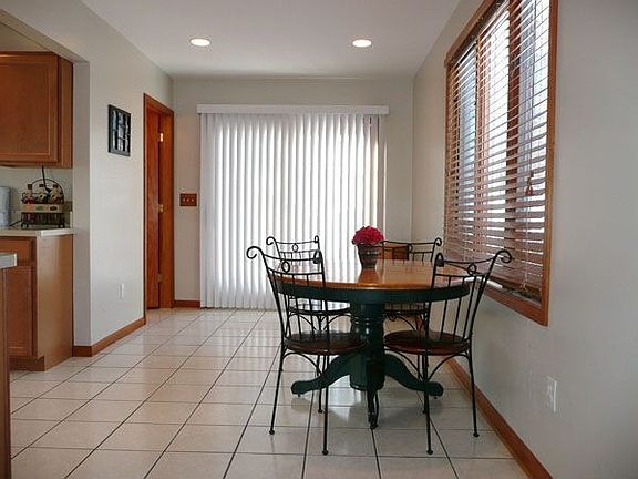 5th image of 6282 Island Lake Dr
