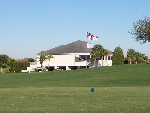3rd image of 1346 Millbrook Cir