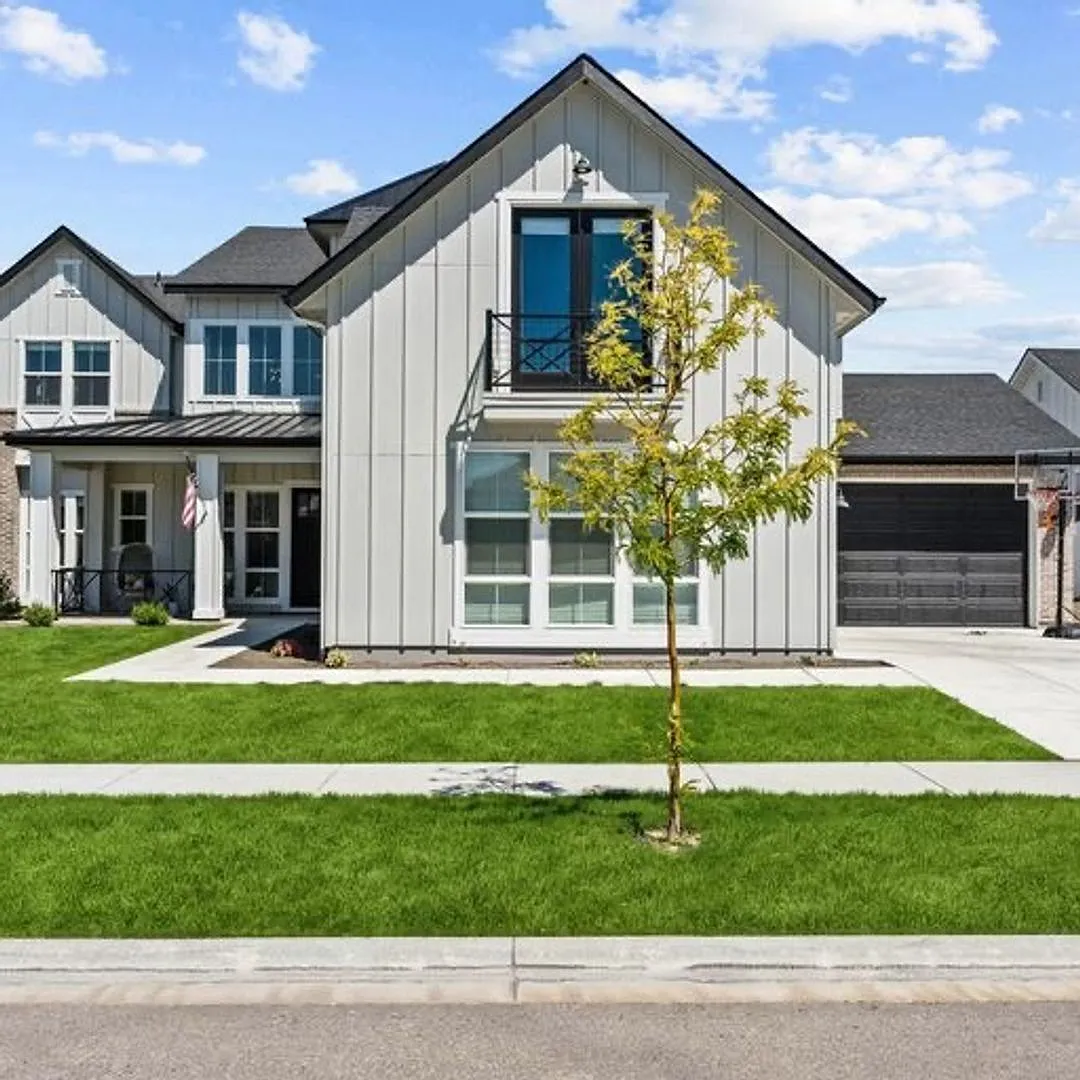Building Photo - 7750 W Cardinal Dr