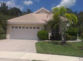 572 SW New Castle Cv, Port Saint Lucie, FL 34986