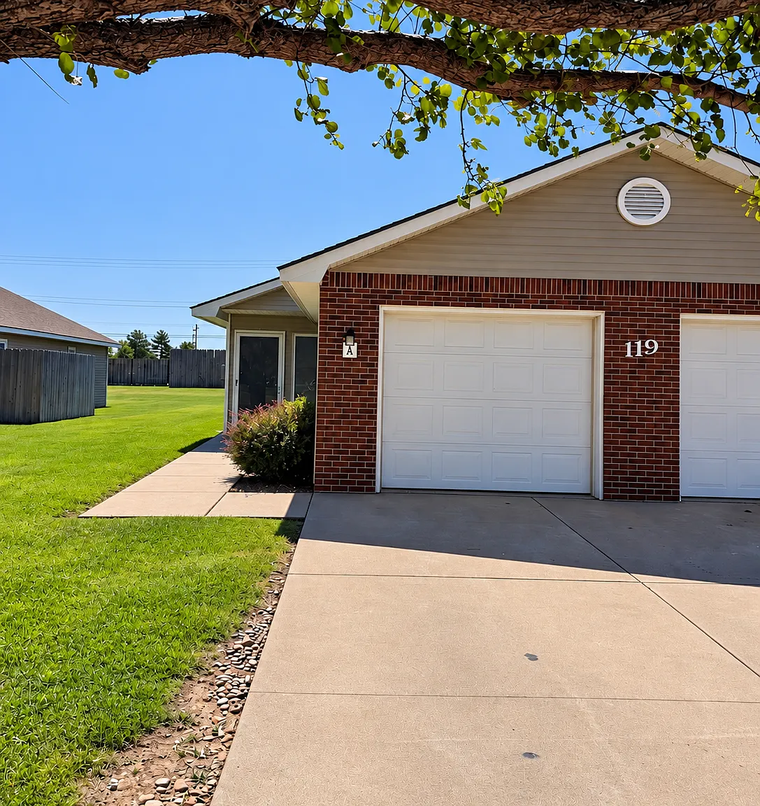 2 bed, 1000 sqft, $1,000 — Photo 1