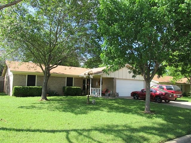 1st image of 624 Evelyn Ln