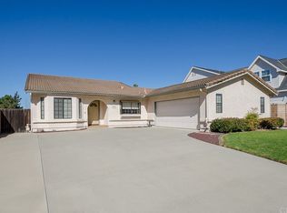 821 Blue Ridge Dr, Santa Maria, CA 93455