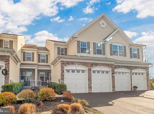 8 Newberry Ct, Glen Mills, PA 19342