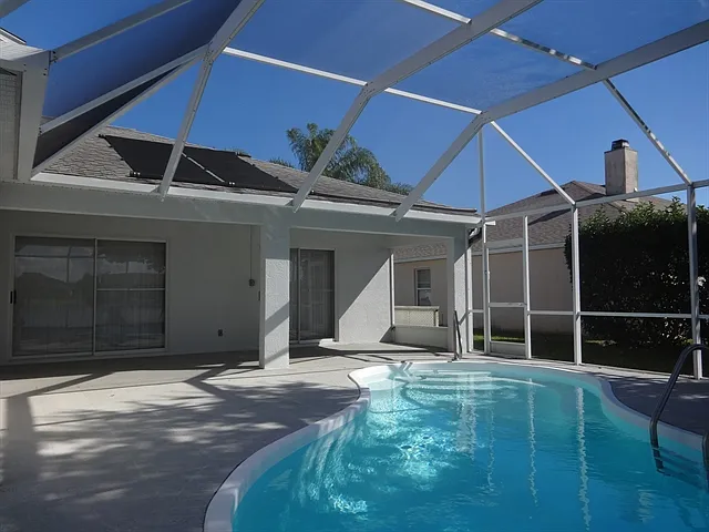 1323 Old Millpond Rd — Photo 18
