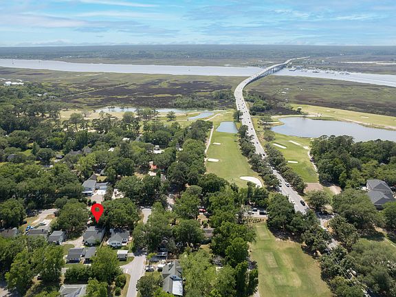 5th image of 428 Riverland Dr