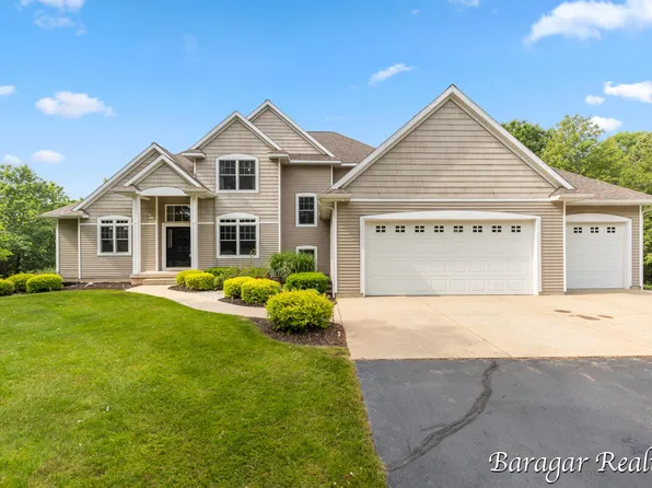 9571 Douglas Fir Ct NE, Sparta, MI 49345
