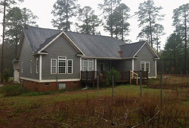 2nd image of 412 Fussell Rd