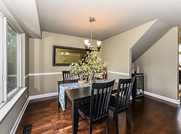 5th image of 1441 Baron Ct