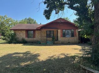 220 Memory Ln, Pauls Valley, OK 73075