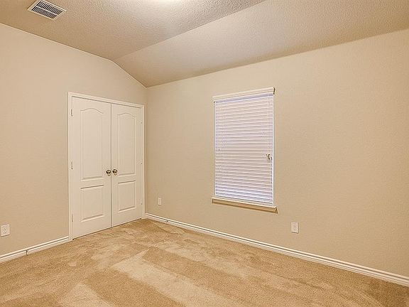 4th image of 2113 Megan Creek Dr