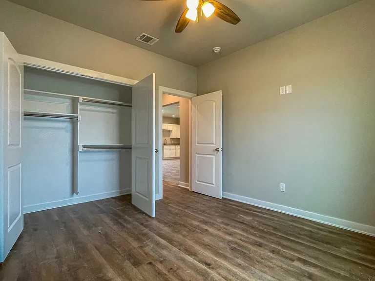 3620 Skylane Ave — Photo 7