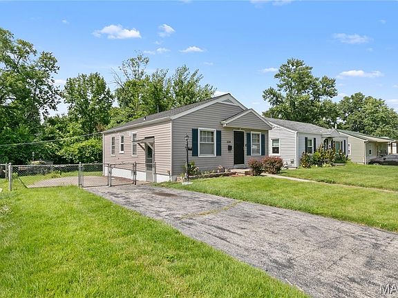 3rd image of 3241 Lynros Dr
