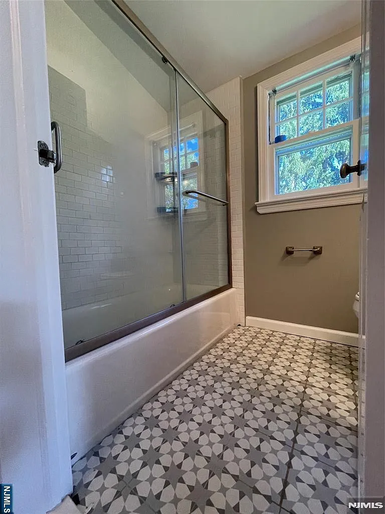 2 bed, 2.0 bath, $4,100 — Photo 2