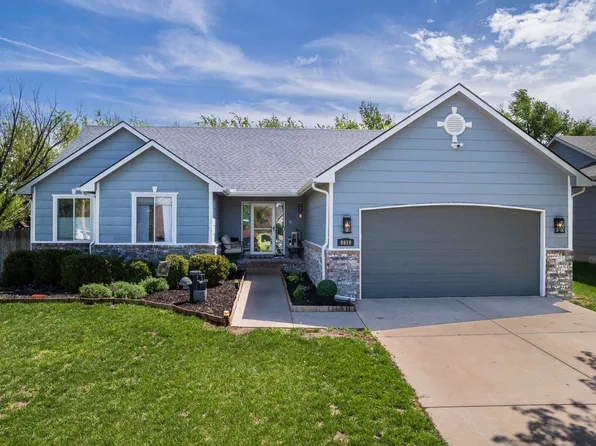 8910 W Ryan Cir, Wichita, KS 67205