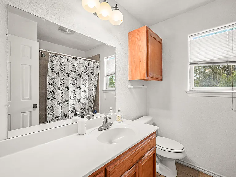 725 Cimarron Sq — Photo 26