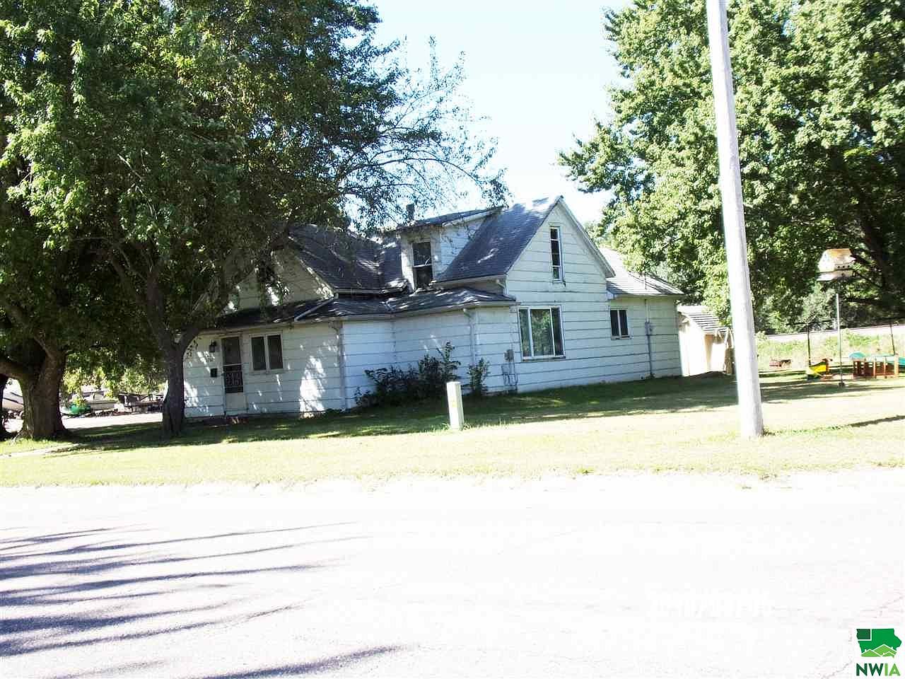 1701 Avenue E, Hawarden, IA 51023 Zillow