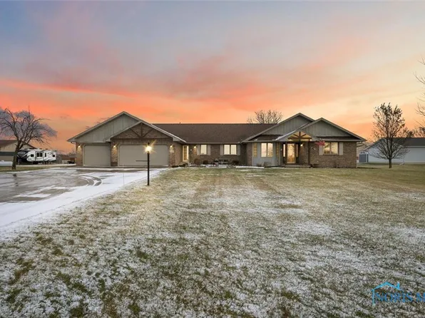 24568 Tracy Rd, Perrysburg, OH 43551