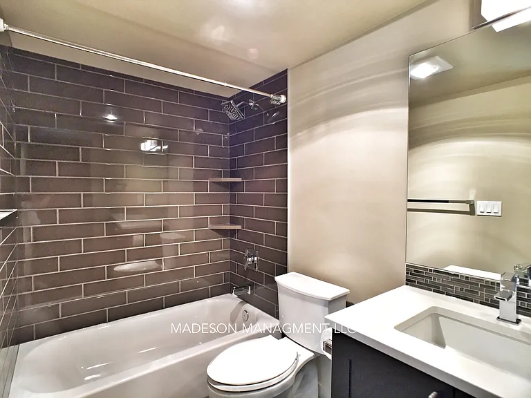 7445A 4th Ave NE — Photo 15