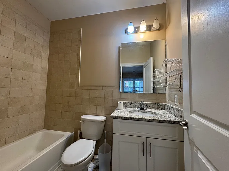 16 Fisk St #1 — Photo 7