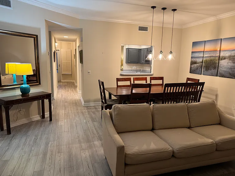 701 Beach Ave #203 — Photo 14