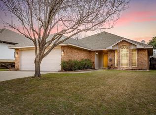 5712 Springtide Dr, Fort Worth, TX 76135