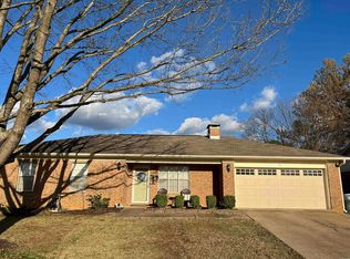 15 Old Orchard Dr, Mabelvale, AR 72103