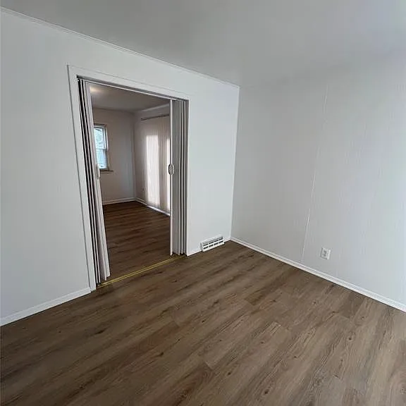 2504 Bannister St — Photo 15