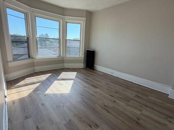 565 Main St #5