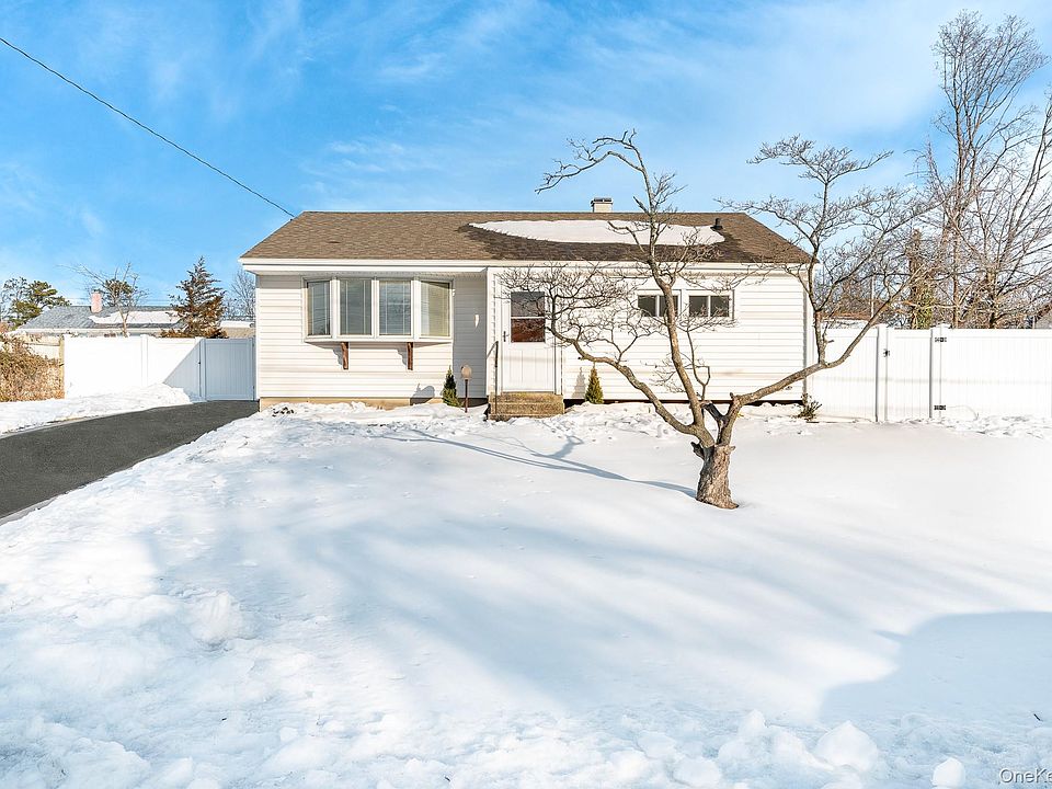 1st image of 165 Westwood Drive